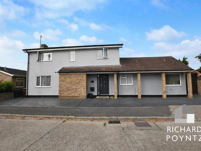 House for sale in Canvey Island