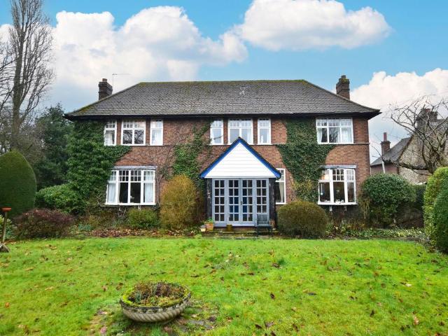 House for sale in Bucks Hill, Batchworth