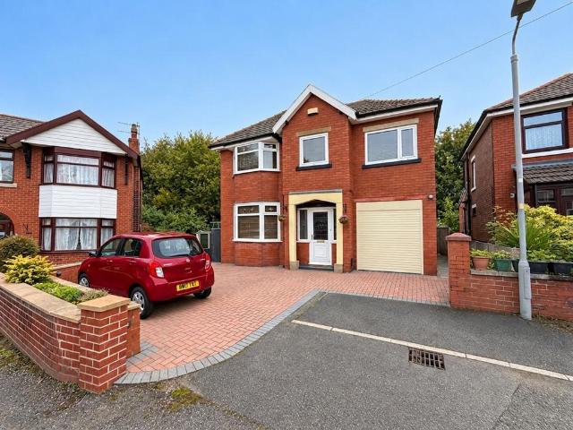 House for sale in Whitefield, Bury
