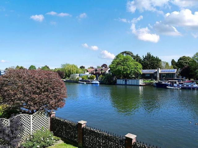 House for sale in Old Windsor