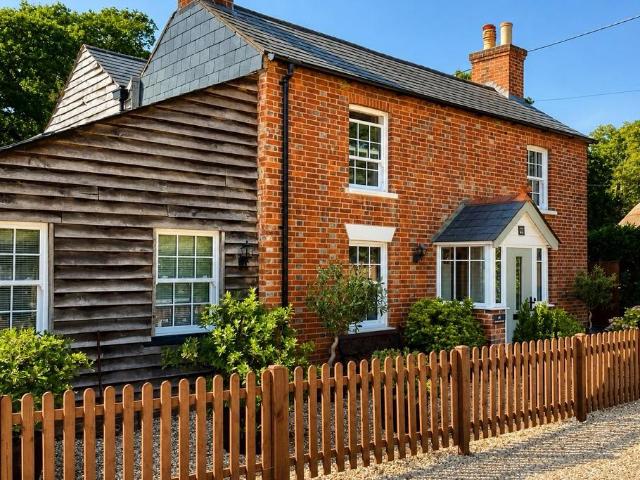 House for sale in Hordle, New Forest