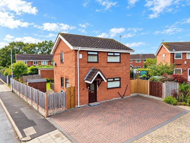House for sale in Saughall Massie, Liverpool City Region