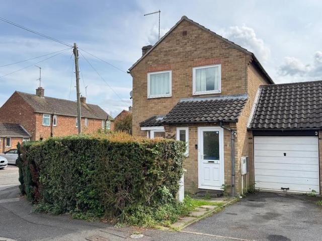 House for sale in Desborough