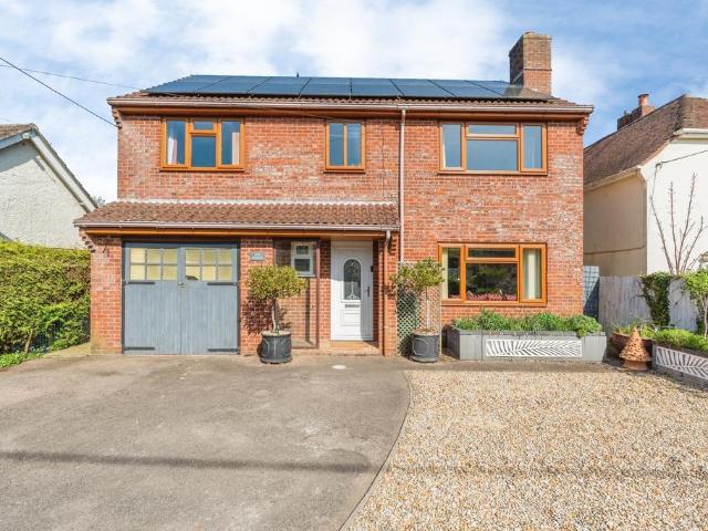 House for sale in Ashurst Bridge, Hampshire