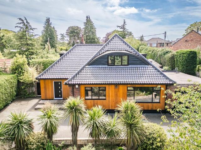 House for sale in Thorpe Marriott, Broadland