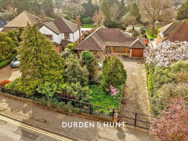 House for sale in Emerson Park, Greater London