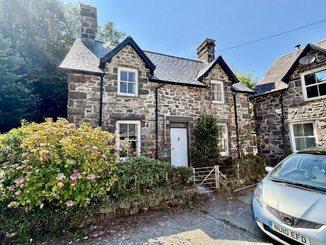 House for sale in Dolgellau, Wales