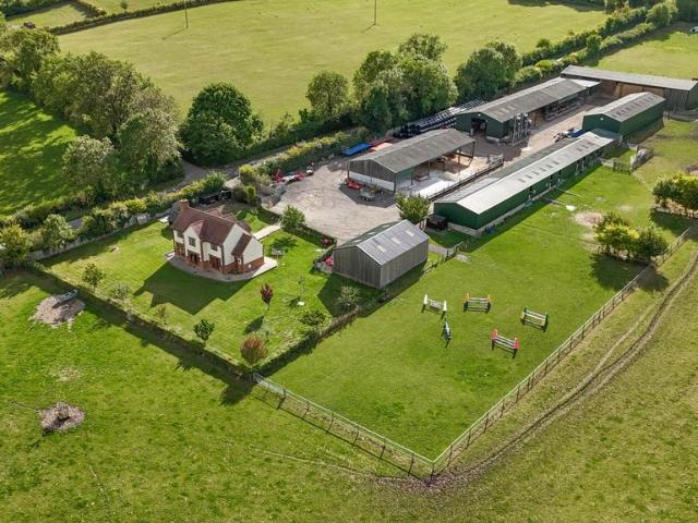 Commercial for sale in Bledlow, Buckinghamshire