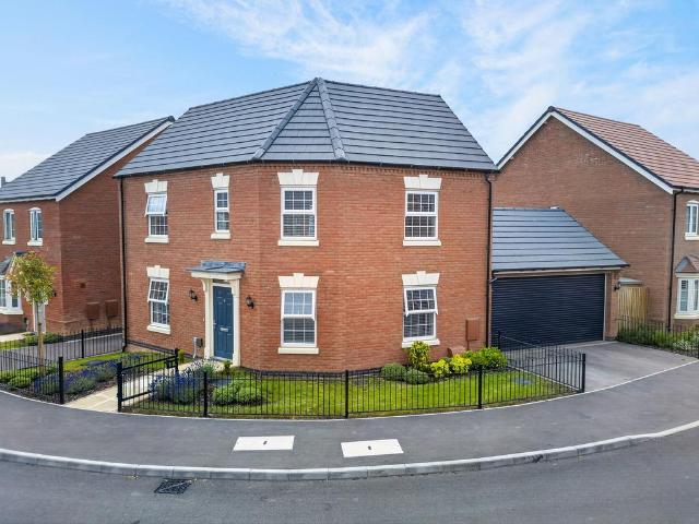 House for sale in Stanford On Avon, Leicestershire