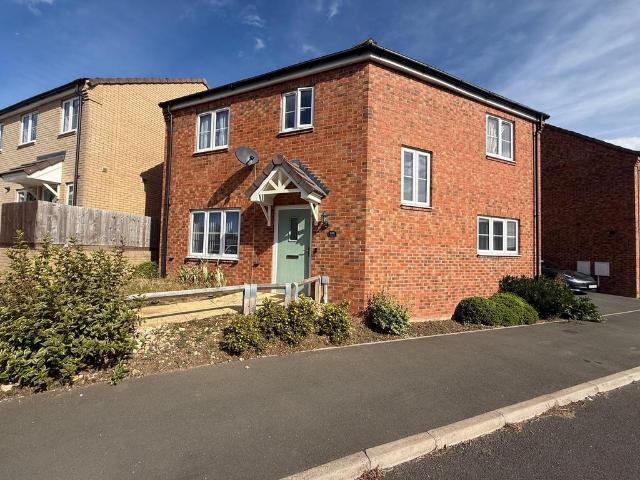 House for sale in Marsh Farm