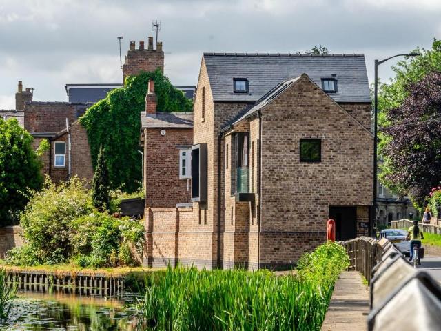 House for sale in The Groves, High Field