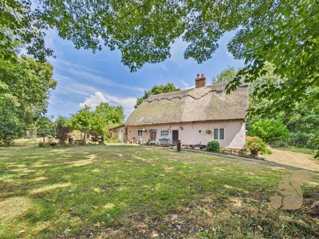 House for sale in Chelmondiston, Suffolk