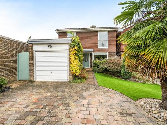 House for sale in Hanworth, Bracknell