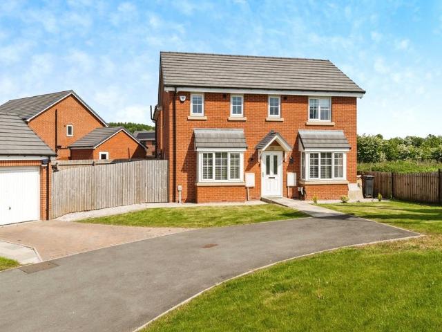 House for sale in Westhoughton, Lee Bank