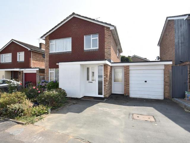 House for sale in Swallow, Buckinghamshire
