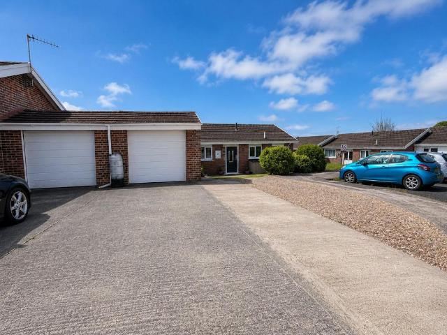 Bungalow for sale in Neyland, Wales