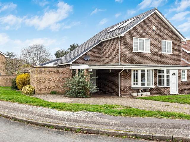House for sale in Studlands Park, Chedburgh