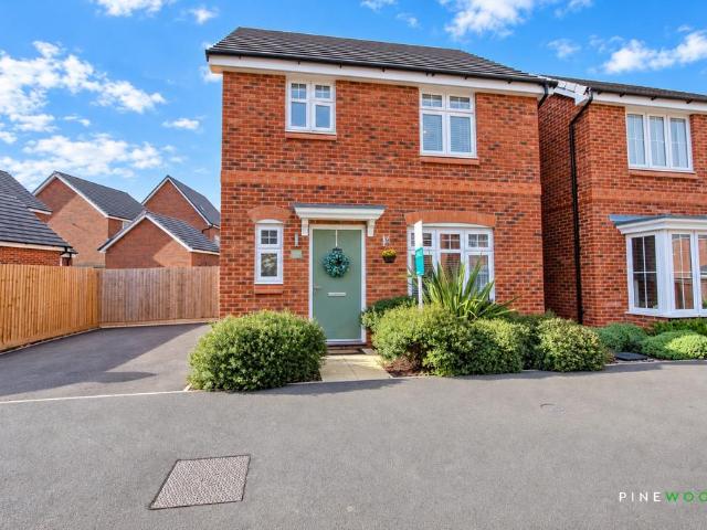 House for sale in Danesmoor, North East Derbyshire