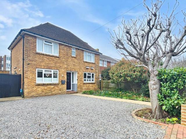 House for sale in Lee-on-the-Solent, Middlecroft