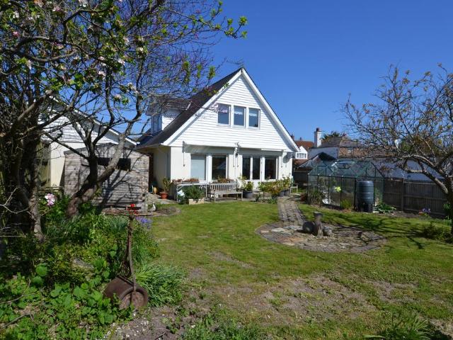 House for sale in Ash, Kent