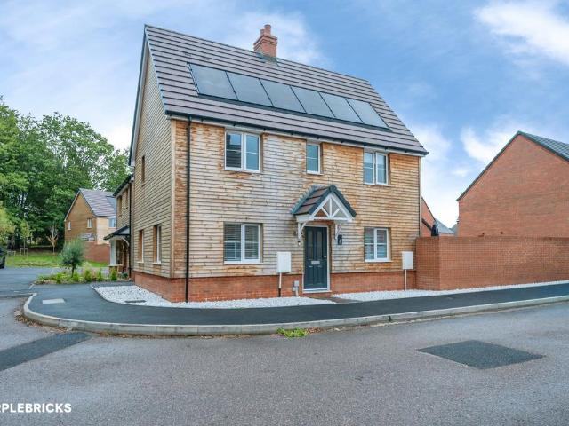 House for sale in Wolverley and Cookley, Rushock