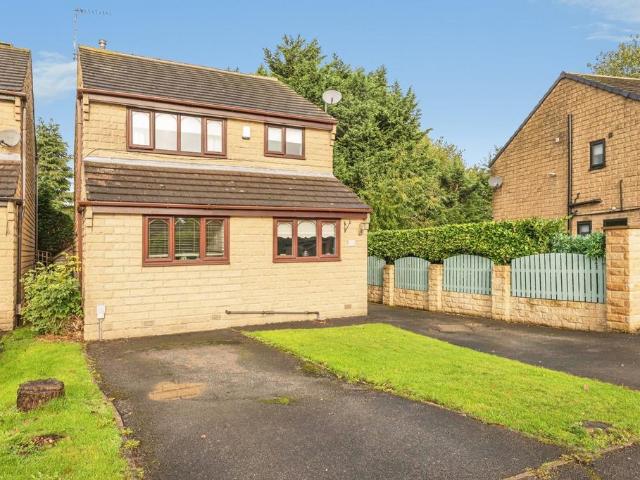 House for sale in West End, Kirklees