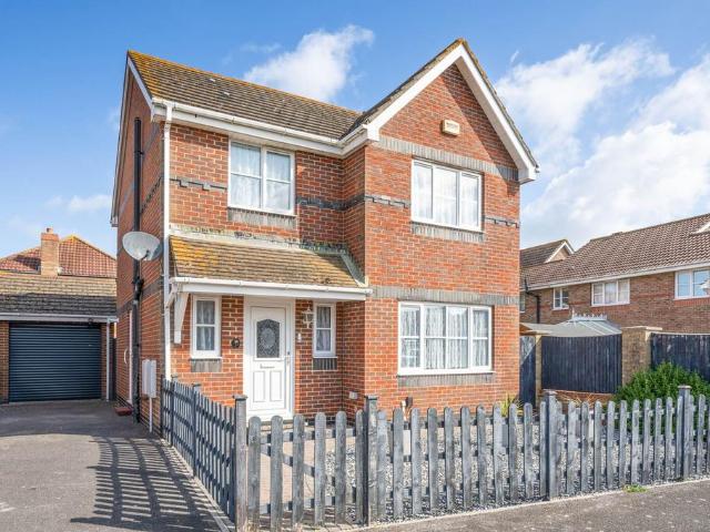 House for sale in Littlecote, West Sussex