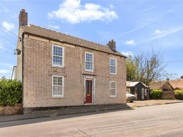 House for sale in Hibaldstow, North Lincolnshire