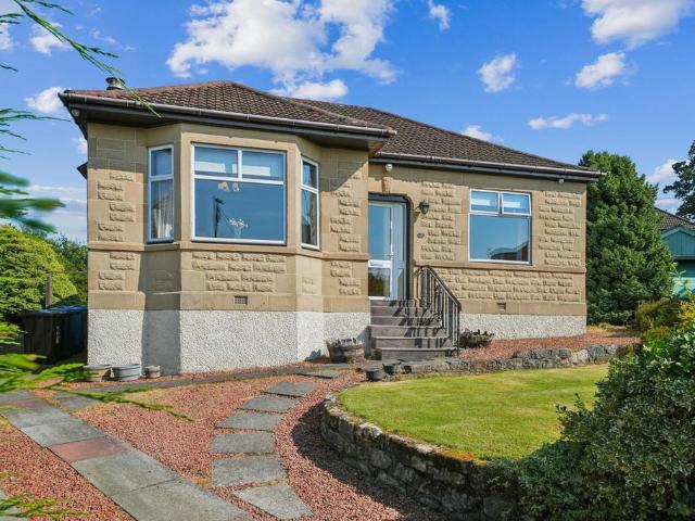 House for sale in Braidbar, Clarkston