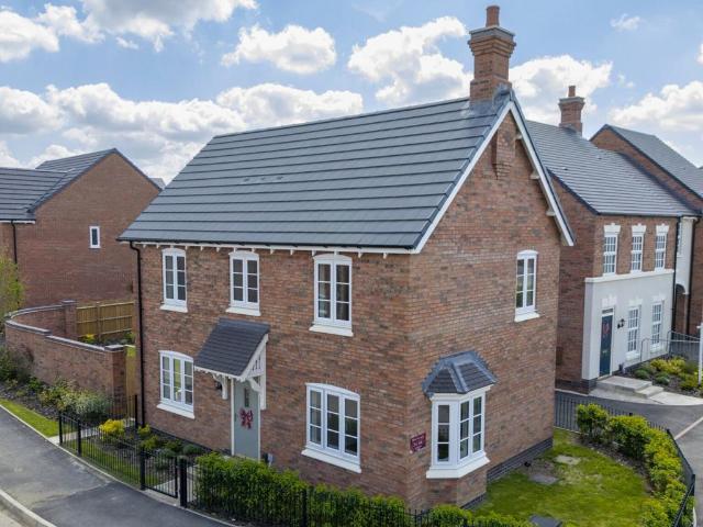 House for sale in Elmfield, Leicestershire