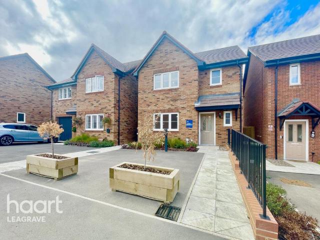 House for sale in Harlington, Central Bedfordshire