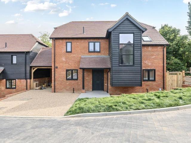 House for sale in Sandown Park, Kent