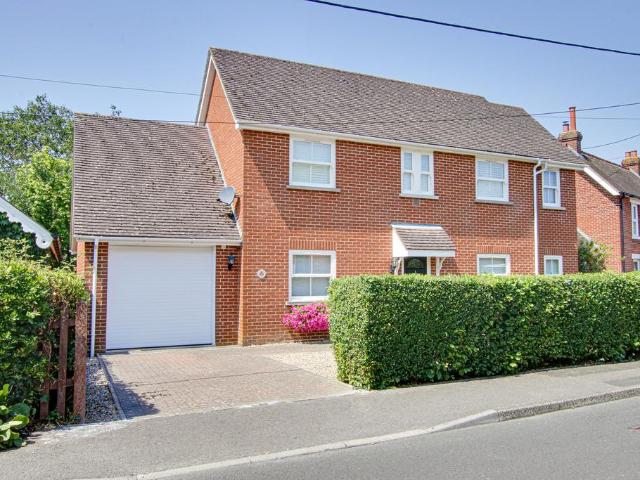 House for sale in Swanmore, Hampshire
