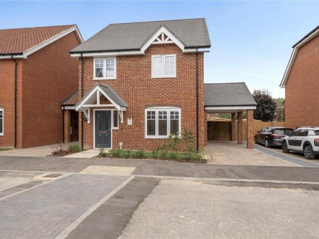 House for sale in Swallowfield