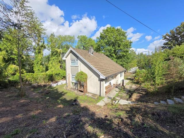 House for sale in Llanfoist Fawr, Govilon