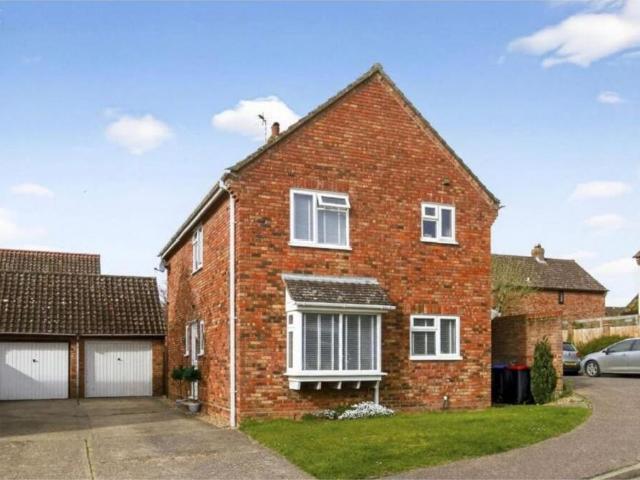 House for sale in Chipping Hill, Essex