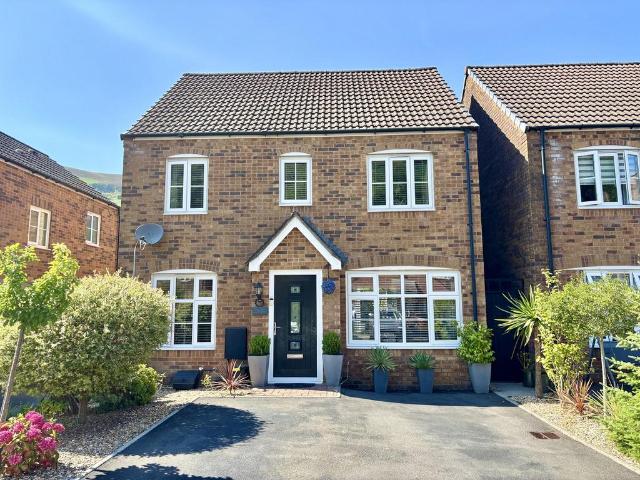 House for sale in Ystalyfera