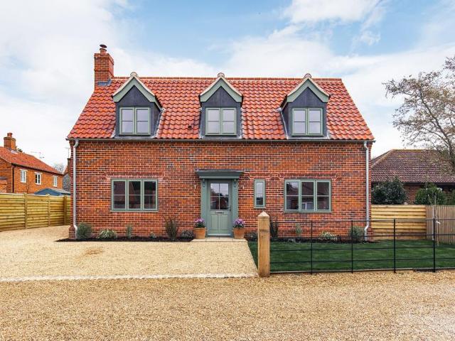 House for sale in Comers, Norfolk