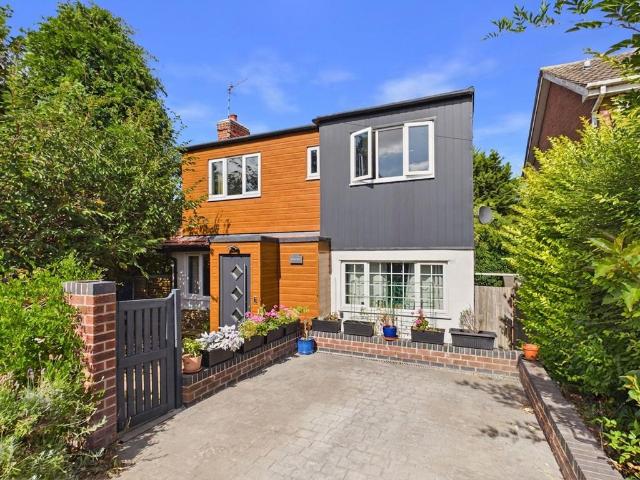 House for sale in Gedling, East Midlands