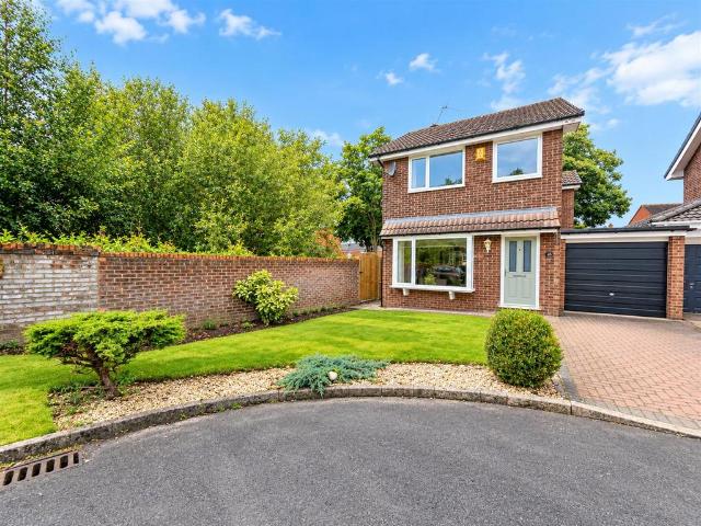 House for sale in Daisy Hill, Bolton