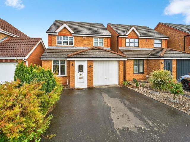 House for sale in Black Lake, Hill Top