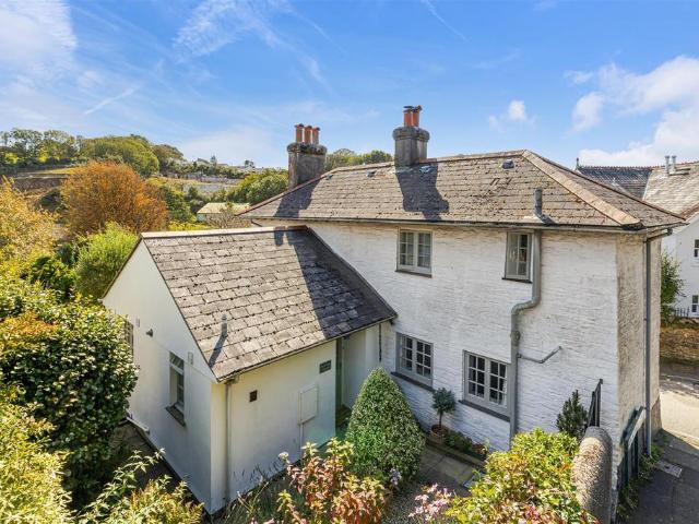 House for sale in Strode, Devon