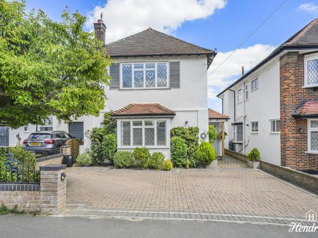 House for sale in Alton Barnes, Essex