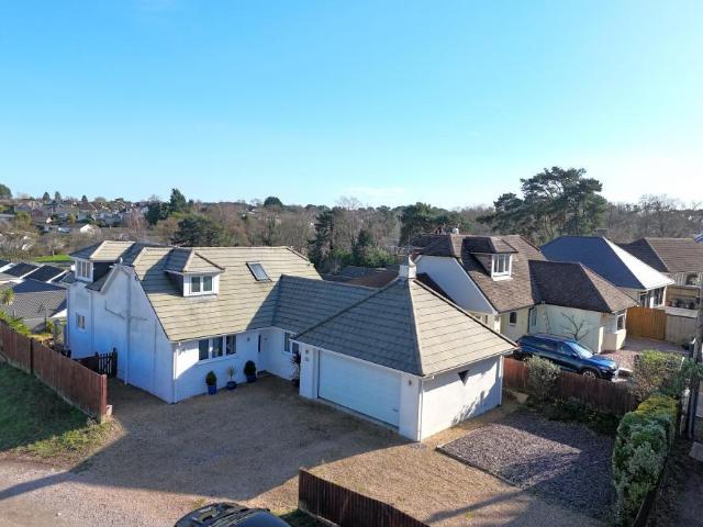 House for sale in Corfe Mullen
