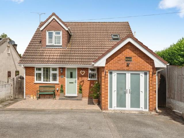 House for sale in Little Neston, West Vale