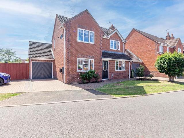 House for sale in Crookhill, Worcestershire