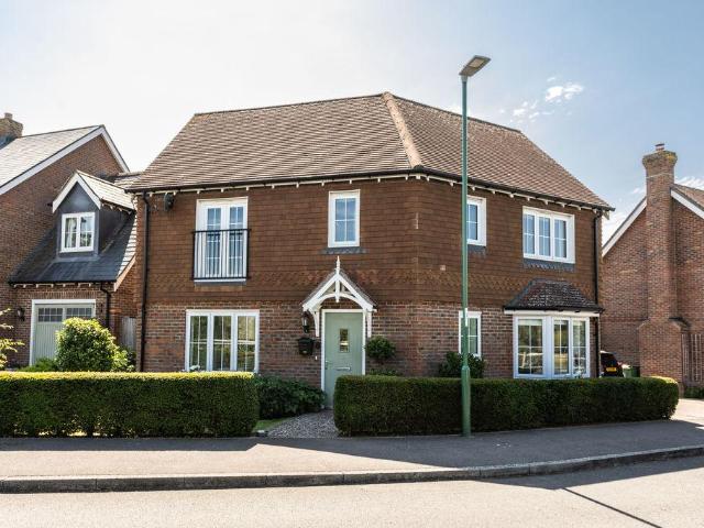 House for sale in Horsham, West Sussex