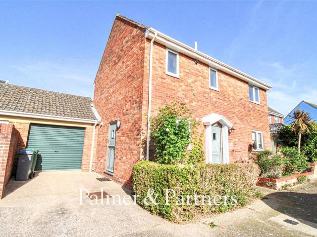 House for sale in Eastbridge, Suffolk