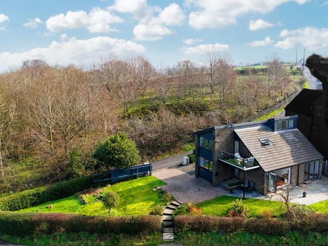 House for sale in Overthorpe, West Yorkshire