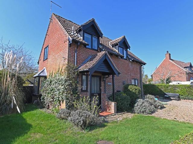 House for sale in Dennington, Eastbridge